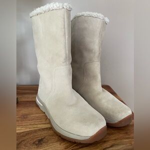 Timberland ‘Mabel Town’ Womens Pull On Cashmere Snow boots beige Size 8 US